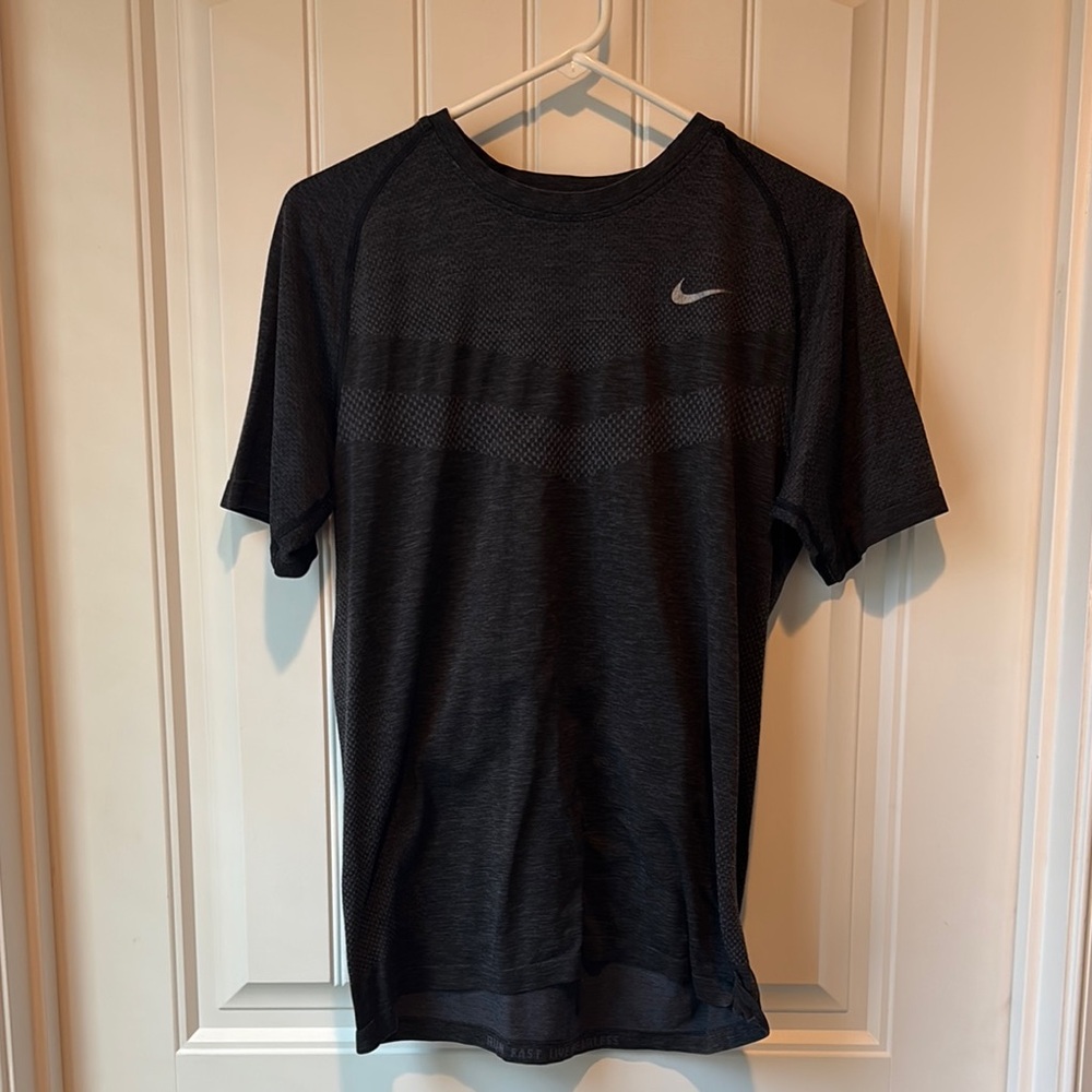 Nike Men's L Dri-Fit Tee